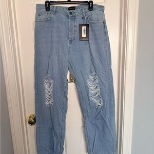 PrettyLittleThing Light Blue Distressed Boyfriend  Jeans